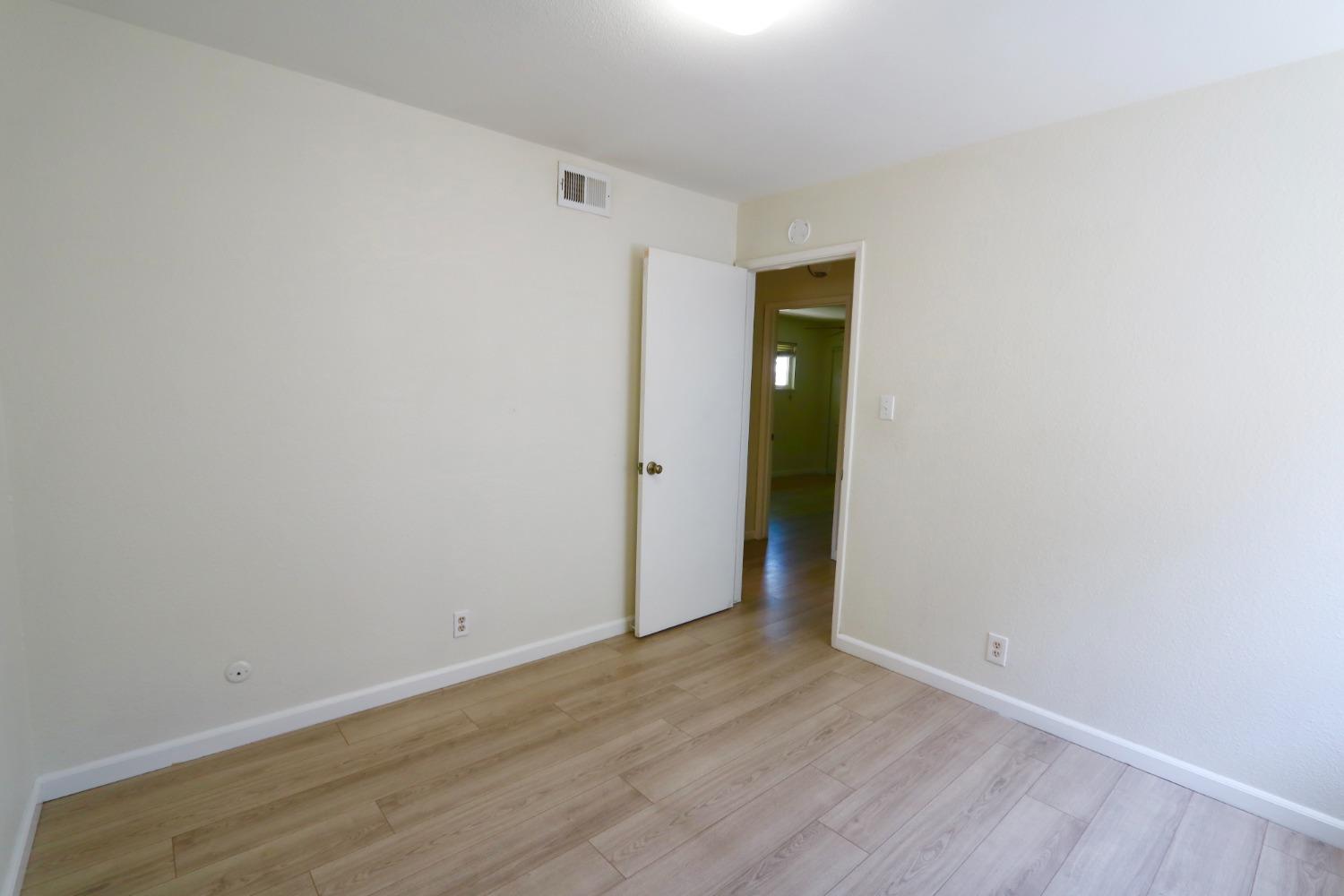 Knightwood, Rancho Cordova, California image 17