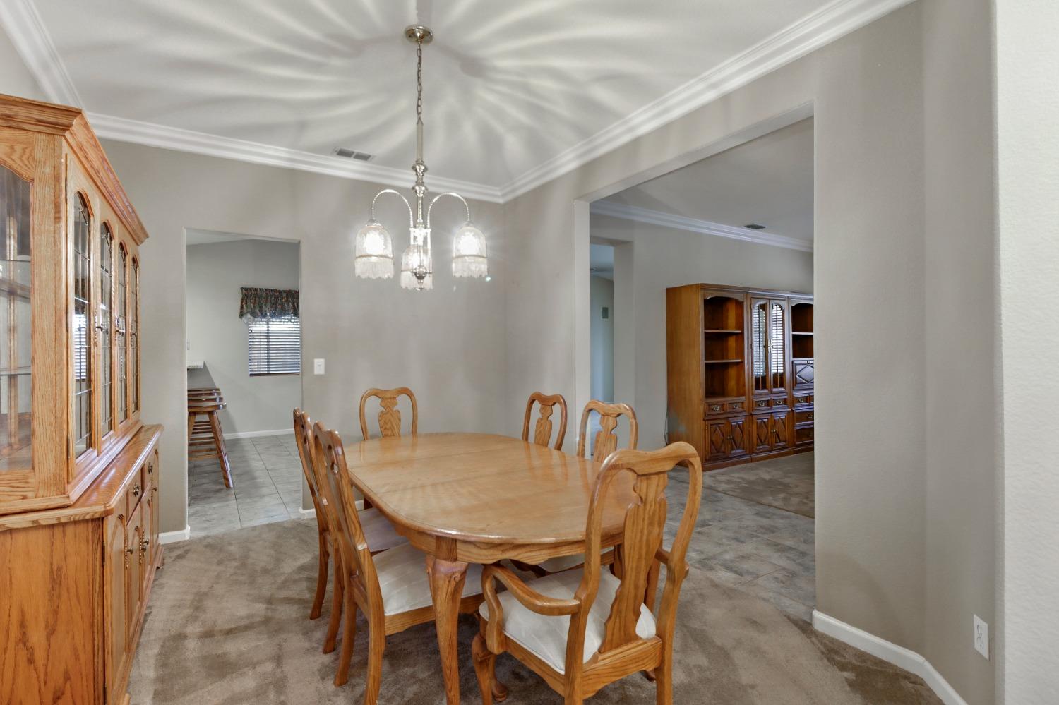 Detail Gallery Image 24 of 62 For 9329 Mainline Dr, Elk Grove,  CA 95624 - 4 Beds | 2 Baths