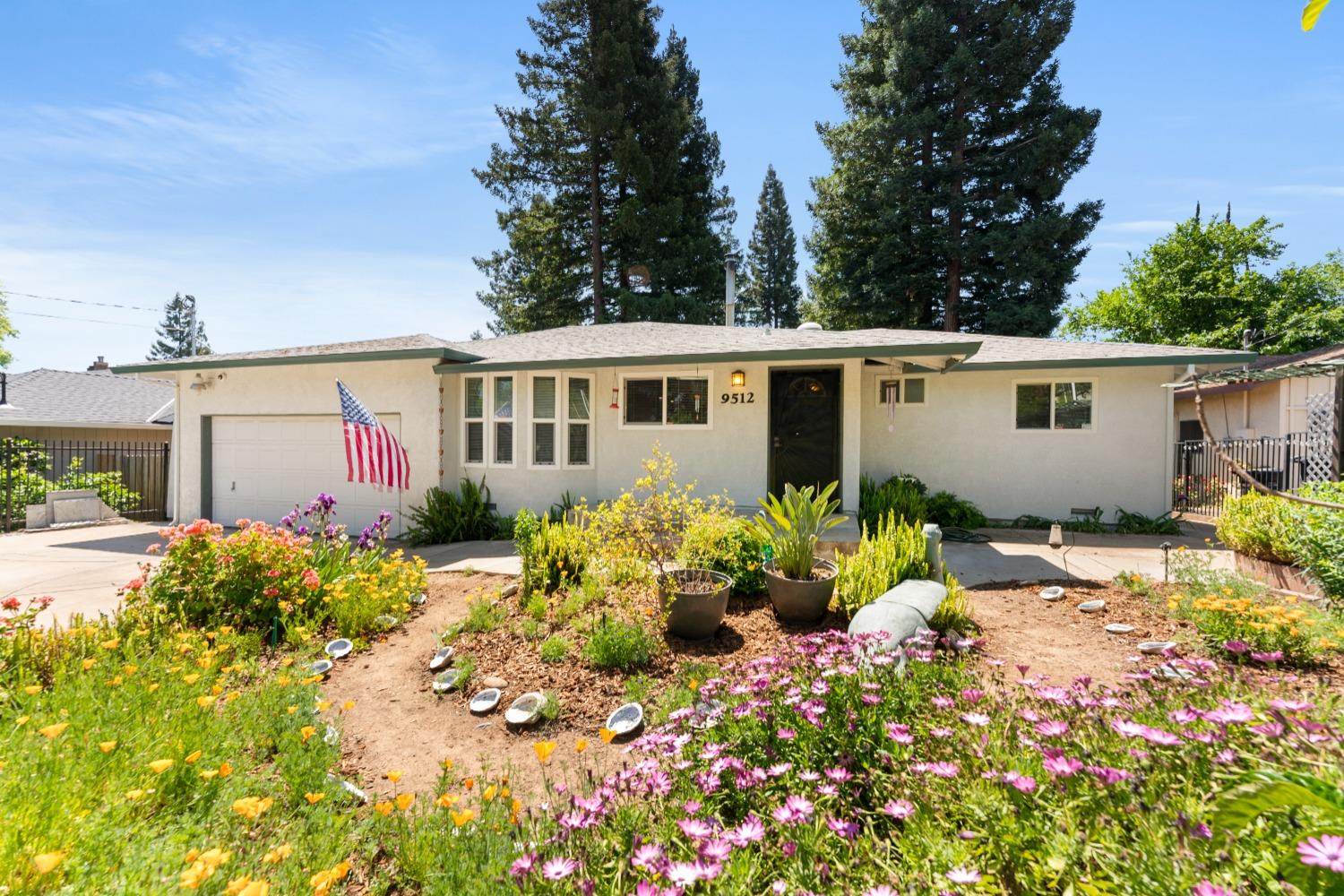 Detail Gallery Image 1 of 66 For 9512 Central Ave, Orangevale,  CA 95662 - 3 Beds | 2 Baths