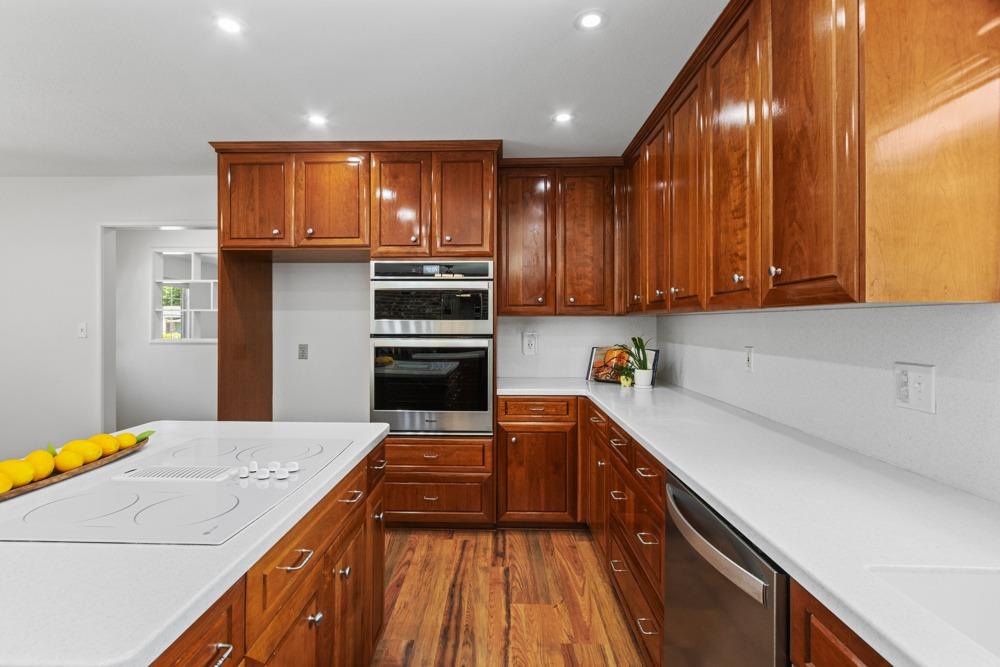 Southgrove Drive, Citrus Heights, California image 16