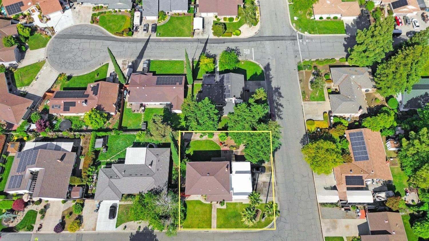E Caroleigh Way, Yuba City, California image 36