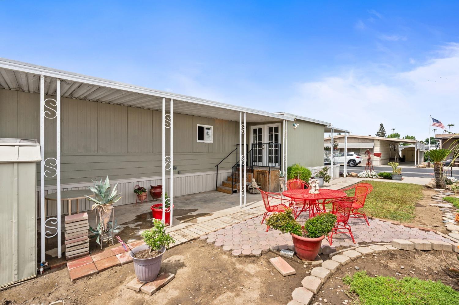 Villa Avenue #143, Clovis, California image 6