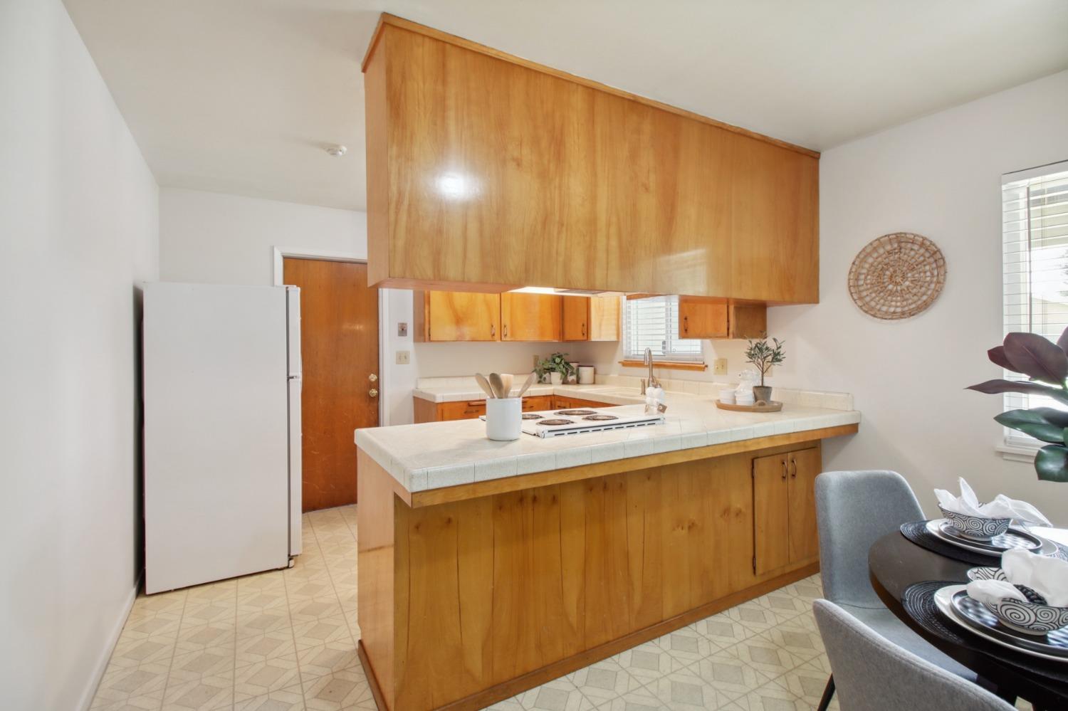 Archer Drive, Woodland, California image 13