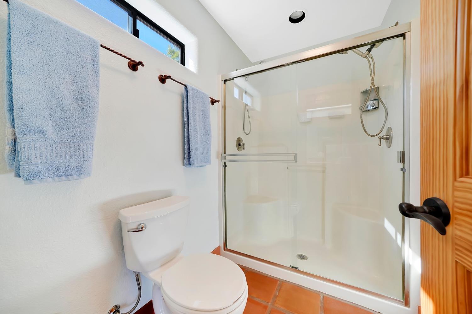 Detail Gallery Image 39 of 86 For 6061 Wind River Dr, Valley Springs,  CA 95252 - 3 Beds | 2/1 Baths
