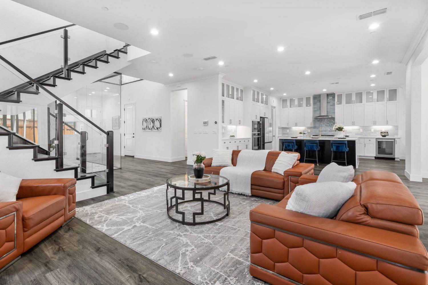 Tipton Court, Lathrop, California image 8
