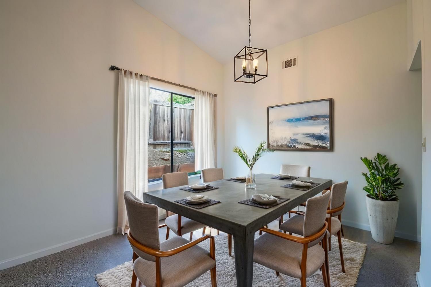 Detail Gallery Image 6 of 45 For 4046 S Royal Links Cir, Antioch,  CA 94509 - 4 Beds | 2 Baths