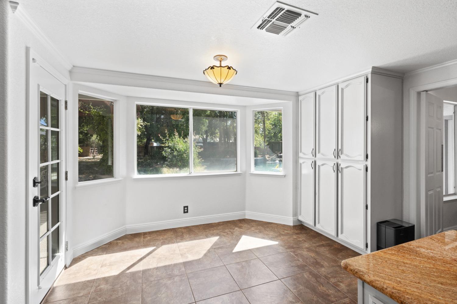 Polo Crosse Avenue, Sacramento, California image 17