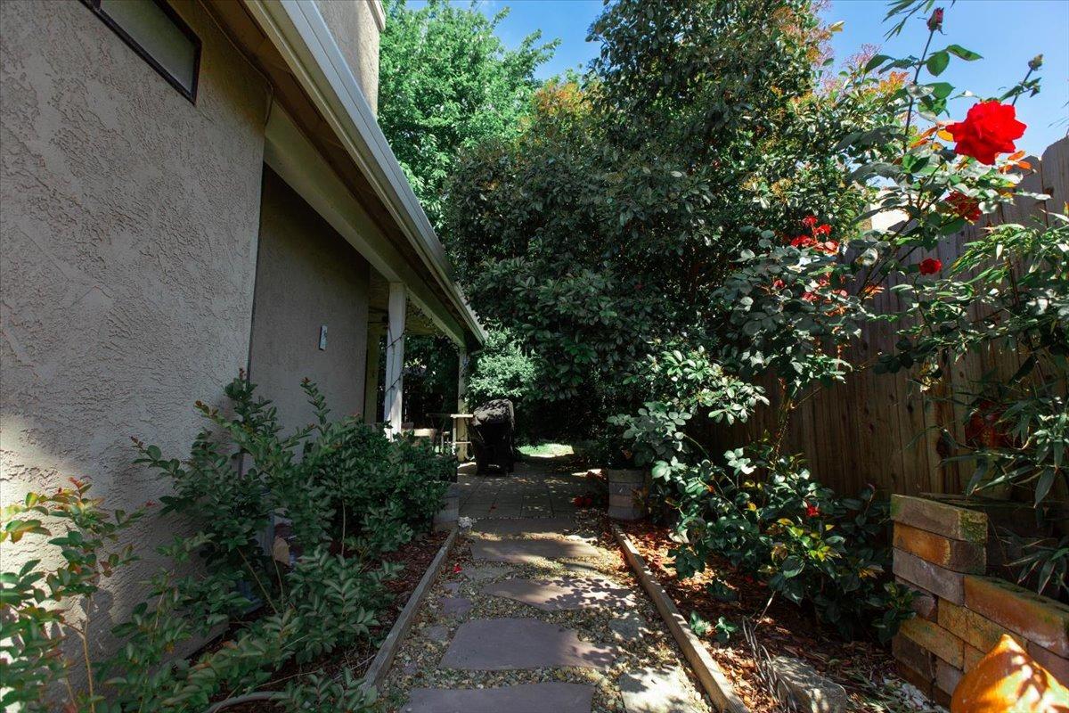 Mallard Court, Manteca, California image 36
