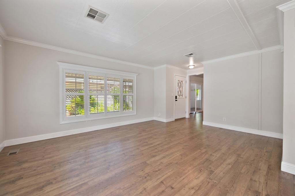 Detail Gallery Image 12 of 44 For 6187 Oak Lakes, Citrus Heights,  CA 95621 - 2 Beds | 2 Baths