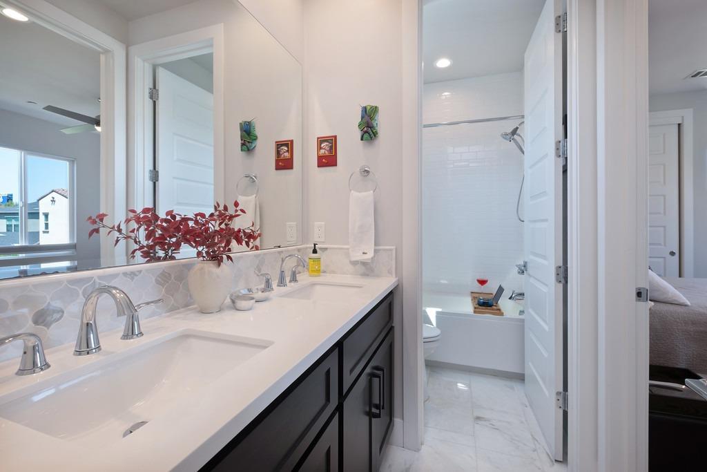 Detail Gallery Image 36 of 74 For 3438 Forney Way, Sacramento,  CA 95816 - 3 Beds | 2/1 Baths