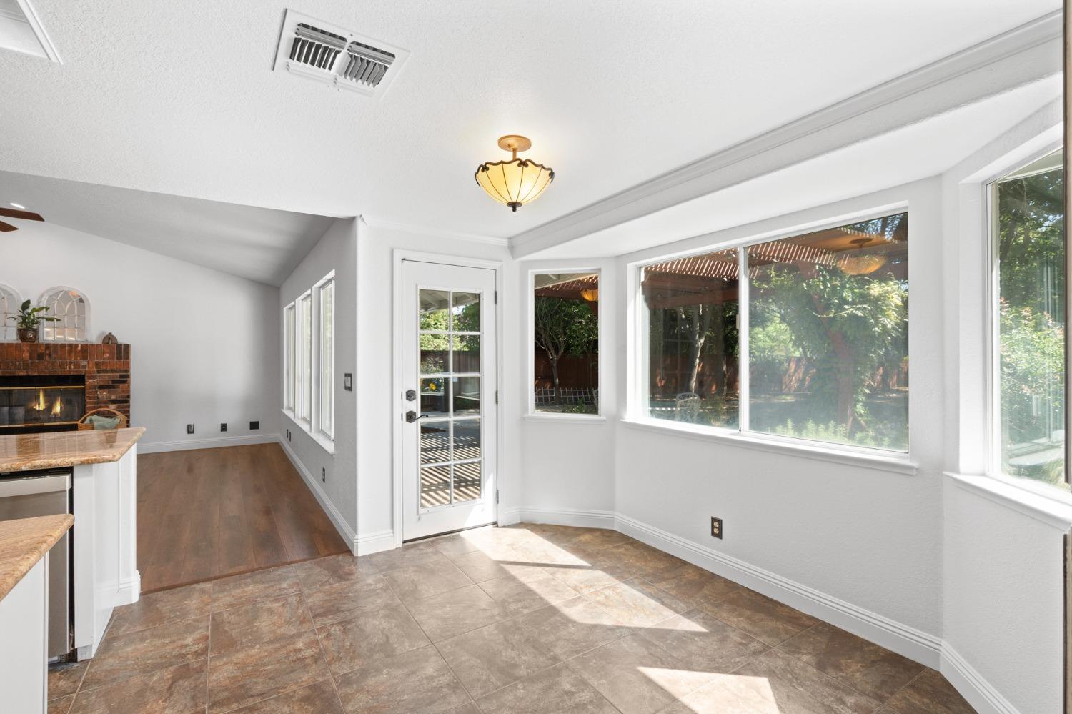 Polo Crosse Avenue, Sacramento, California image 18
