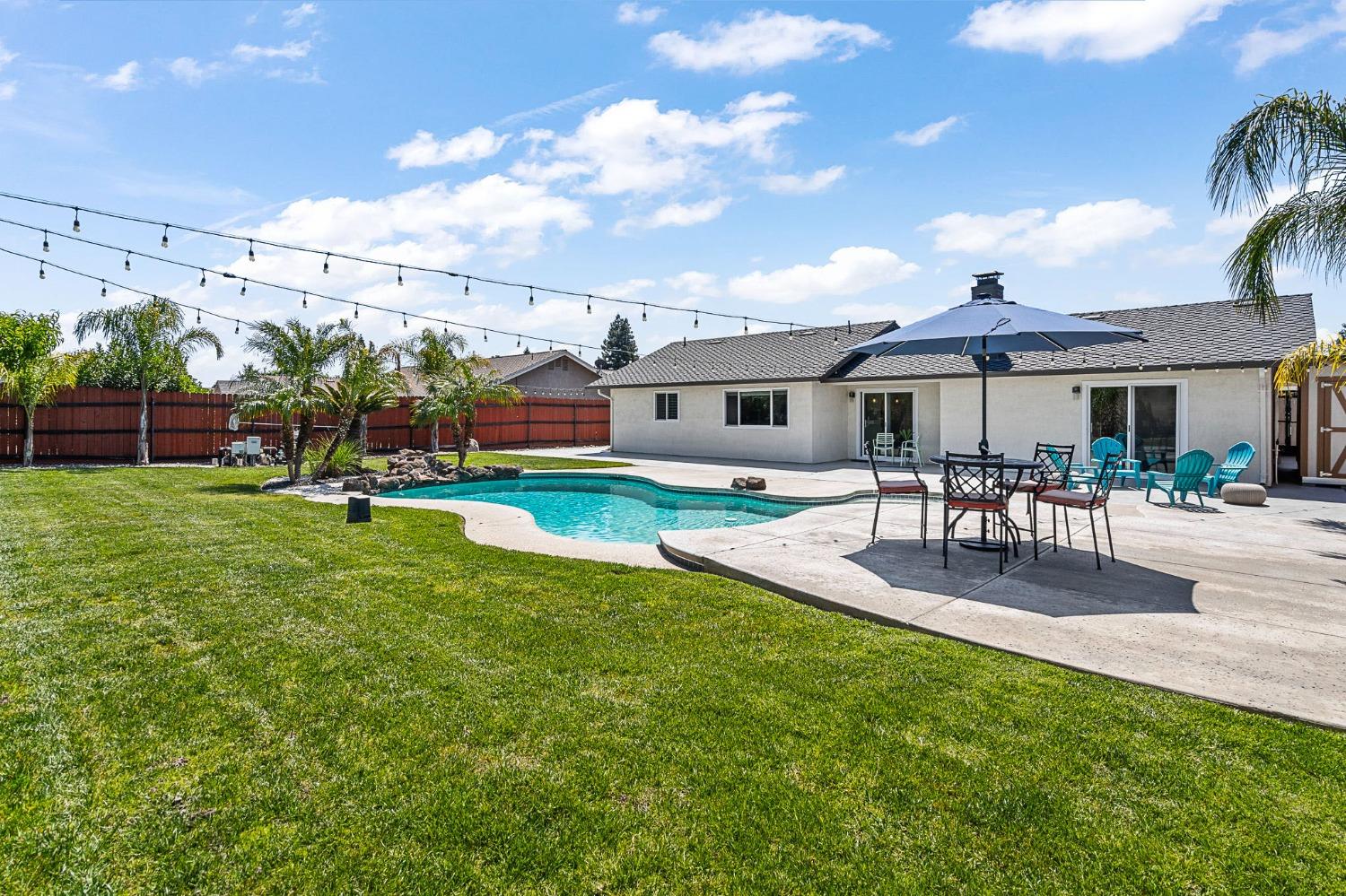 Foxfire Drive, Manteca, California image 36