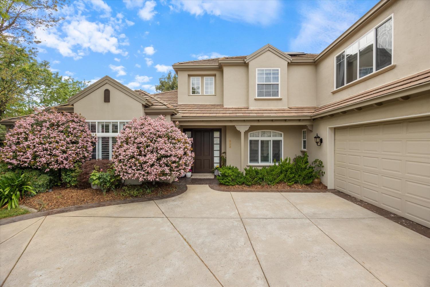 Tuscan Lane, Sacramento, California image 6