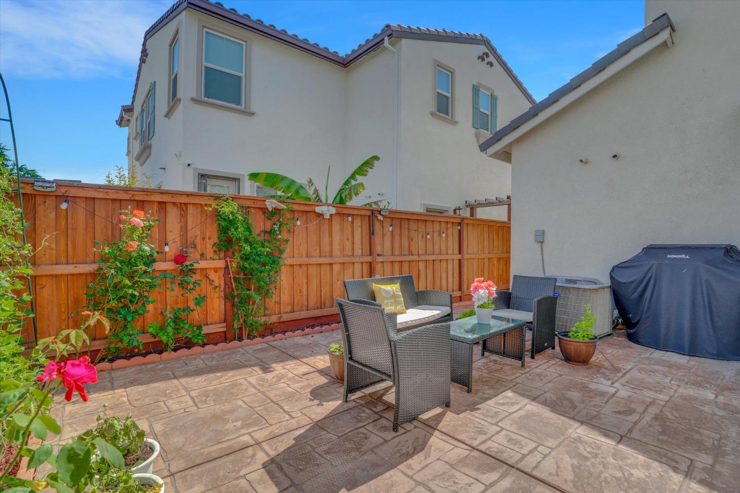Detail Gallery Image 37 of 48 For 243 E Lawson Ave, Mountain House,  CA 95391 - 4 Beds | 3 Baths