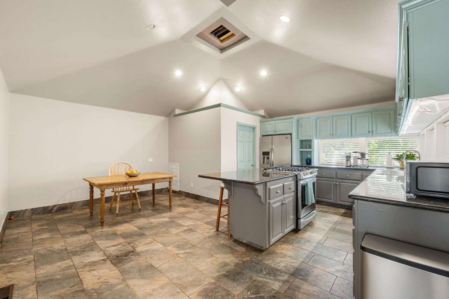 Burnt Oak Drive, Placerville, California image 15