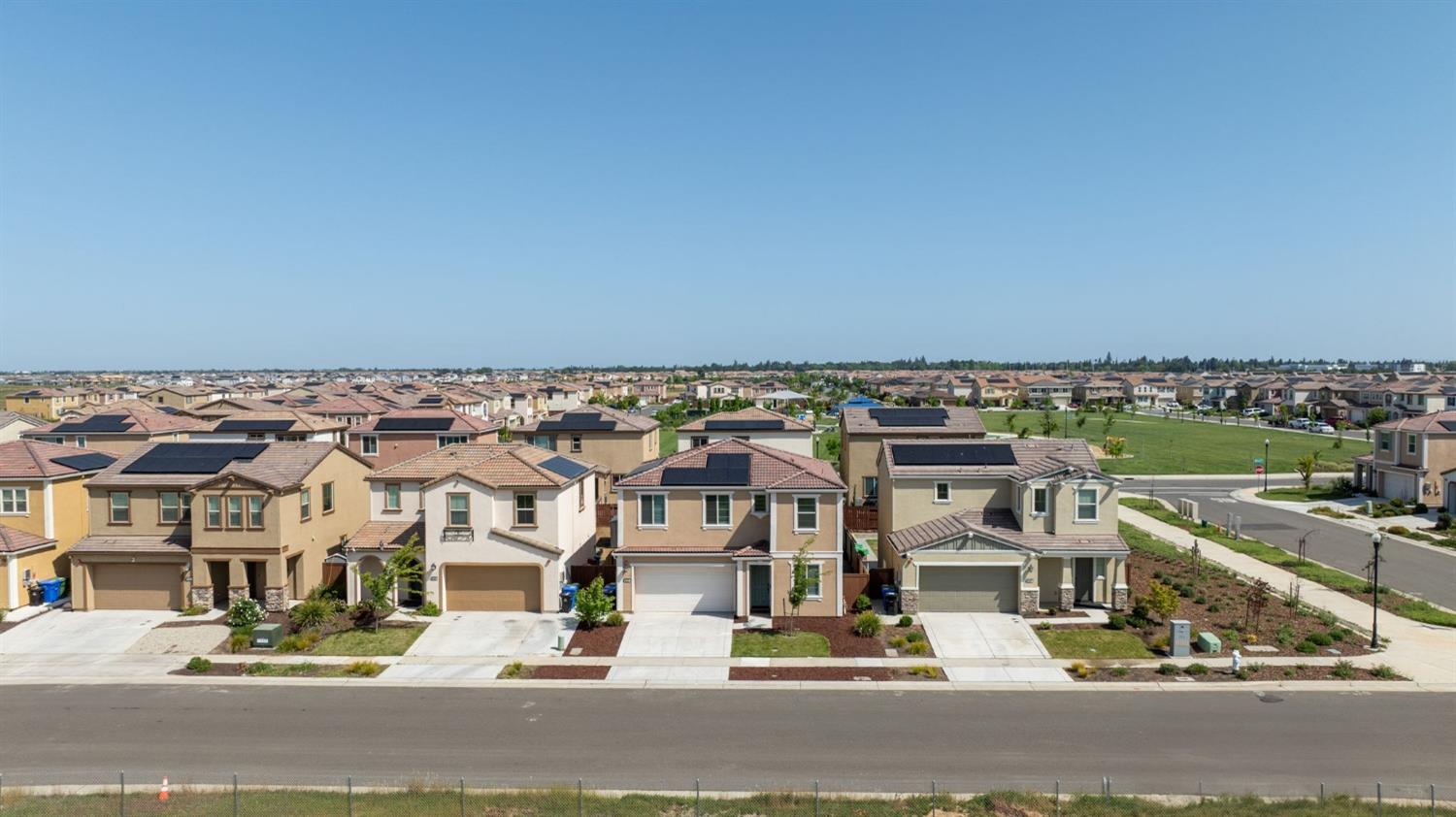 Classical Way, Elk Grove, California image 38