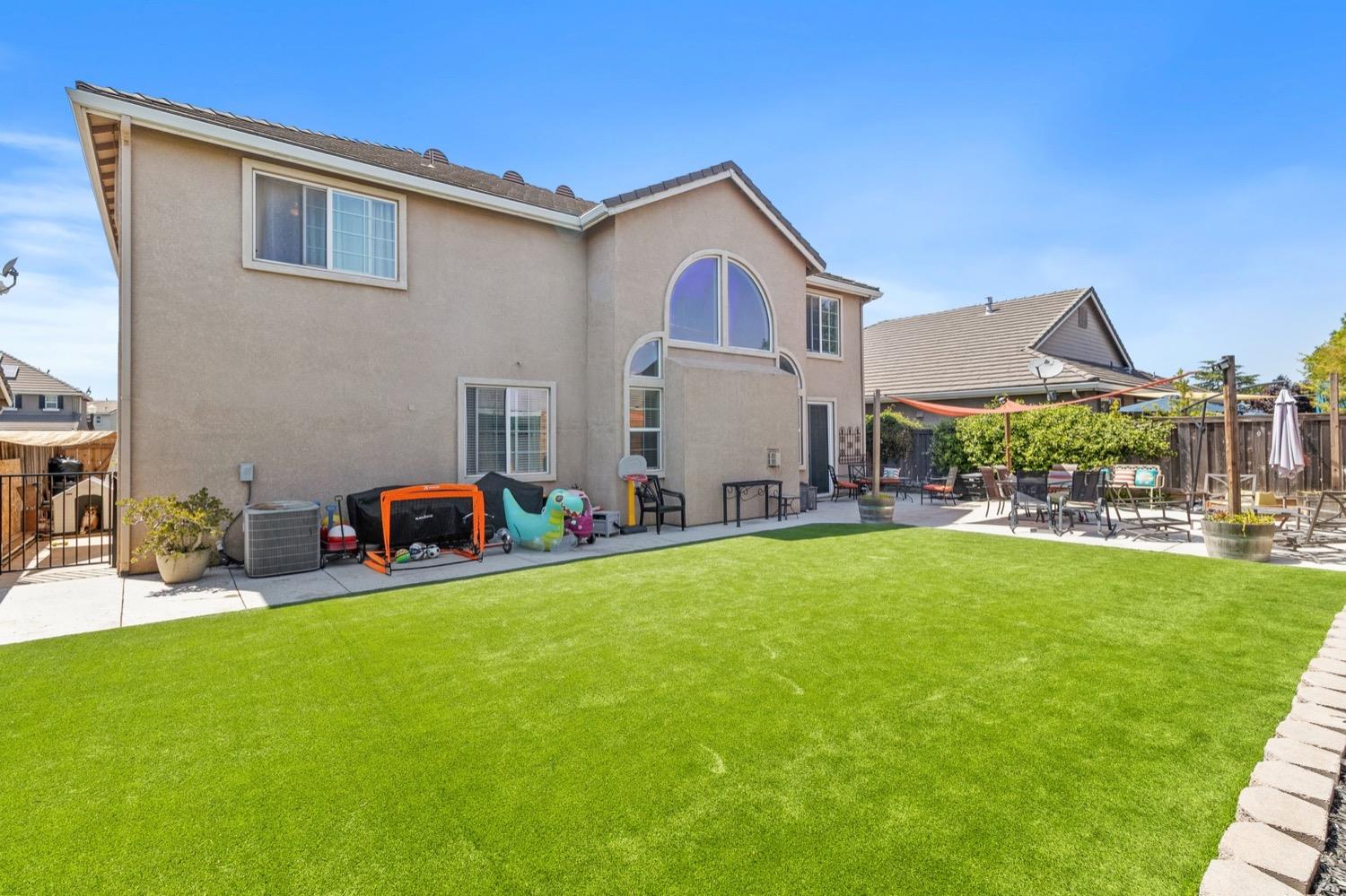 Detail Gallery Image 32 of 37 For 517 Lasso Ct, Oakdale,  CA 95361 - 5 Beds | 2/1 Baths
