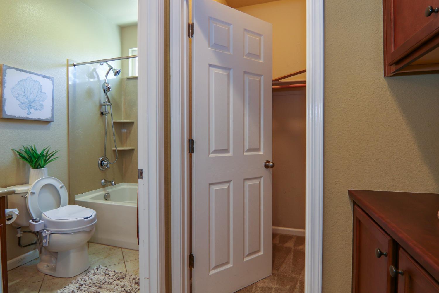 Silver Saddle Lane, Rocklin, California image 25