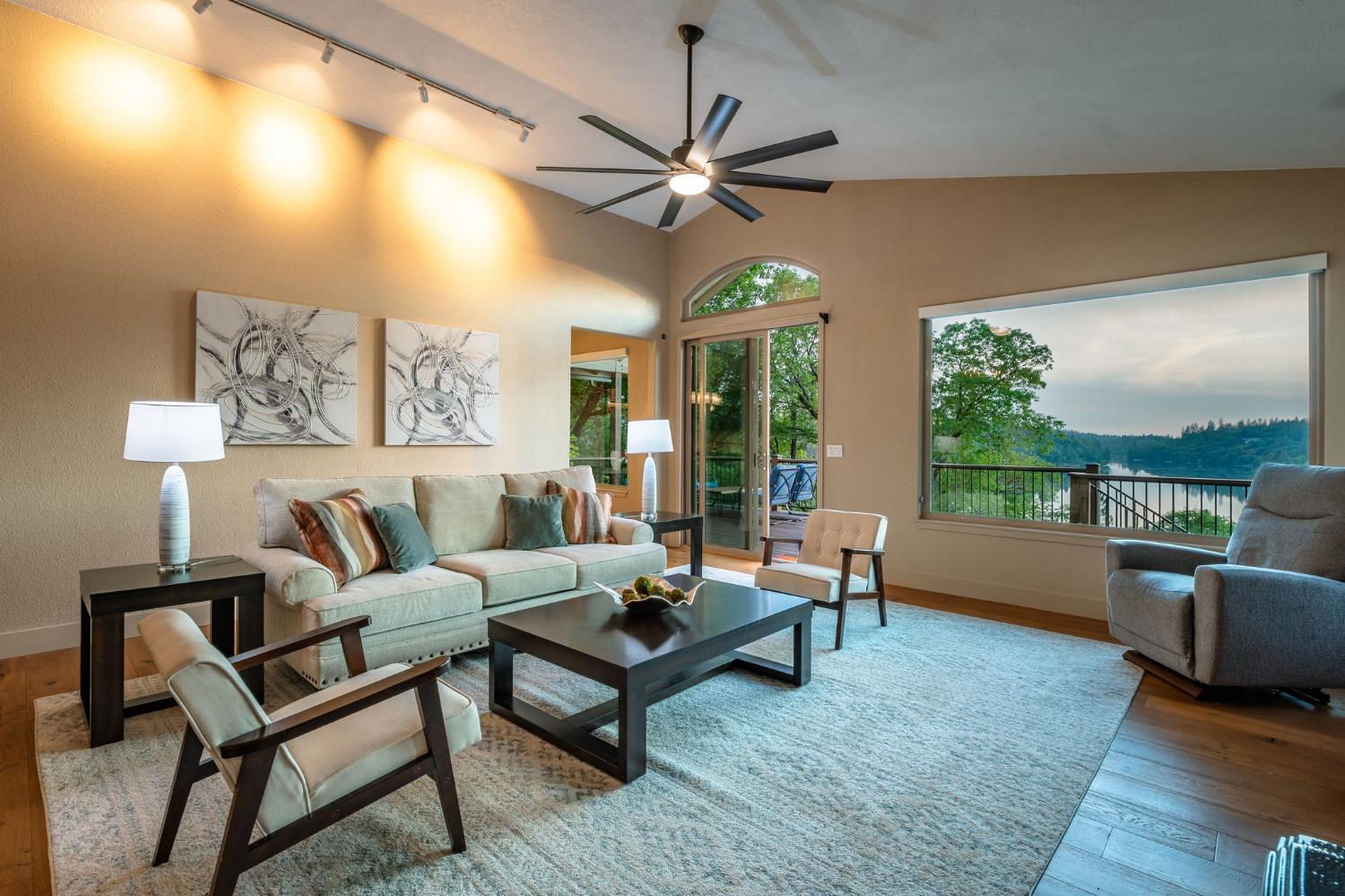 Detail Gallery Image 7 of 98 For 2555 Lake Van Giesen Rd, Meadow Vista,  CA 95722 - 3 Beds | 3 Baths
