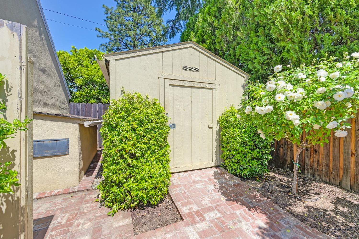 46th Street, Sacramento, California image 40