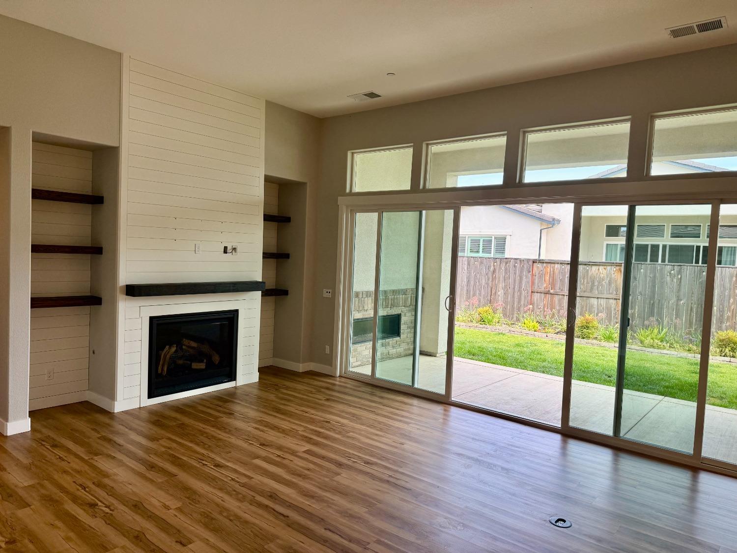Detail Gallery Image 11 of 52 For 2775 Meadowbrook Lane, Turlock,  CA 95382 - 4 Beds | 2/1 Baths