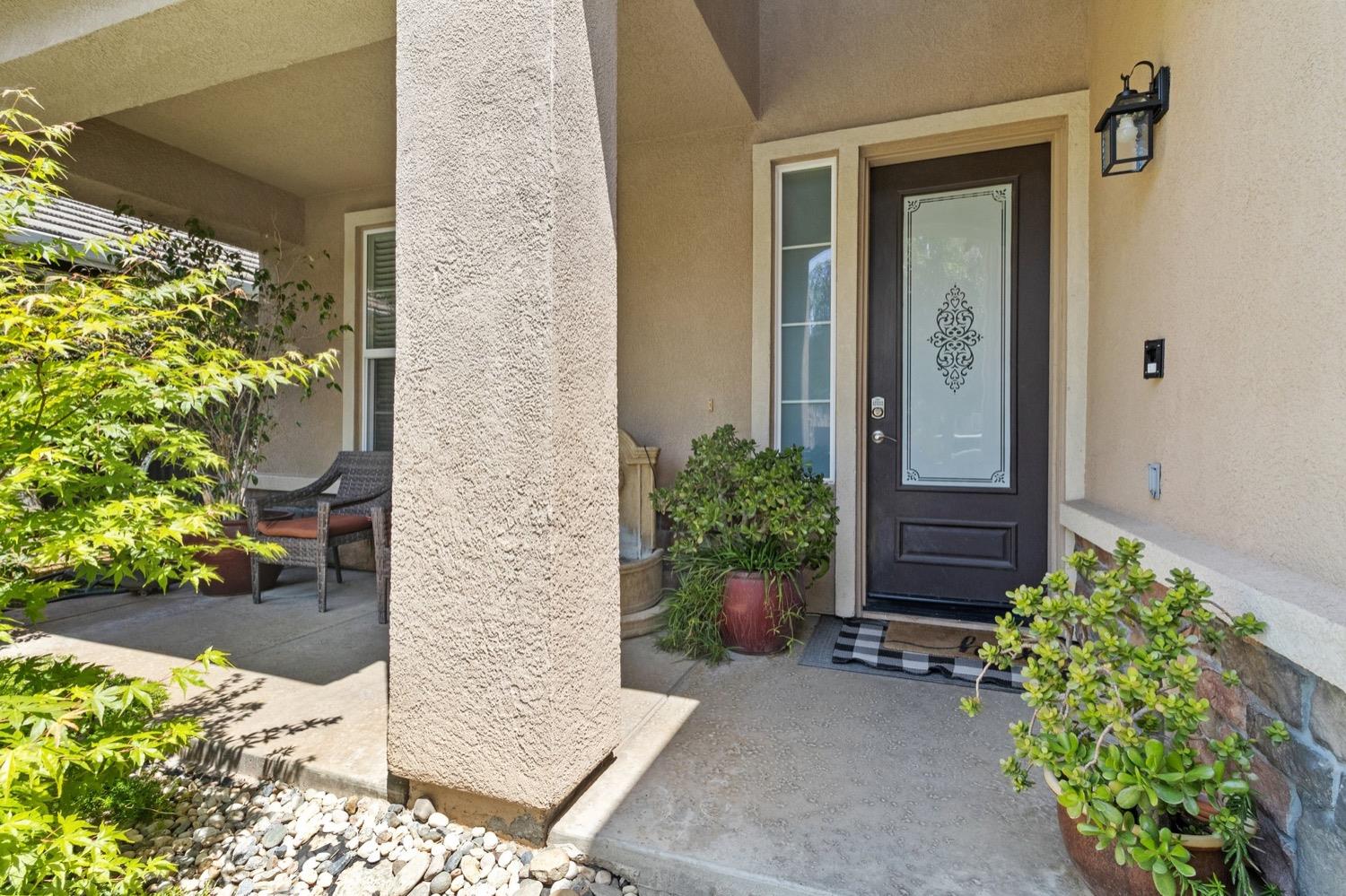 Detail Gallery Image 4 of 37 For 517 Lasso Ct, Oakdale,  CA 95361 - 5 Beds | 2/1 Baths