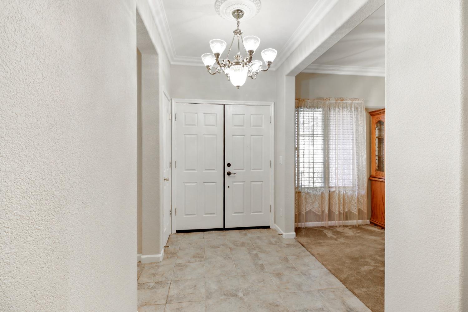 Detail Gallery Image 16 of 62 For 9329 Mainline Dr, Elk Grove,  CA 95624 - 4 Beds | 2 Baths
