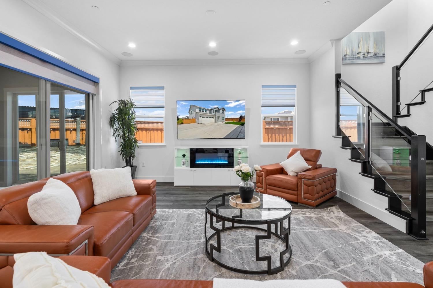 Tipton Court, Lathrop, California image 14