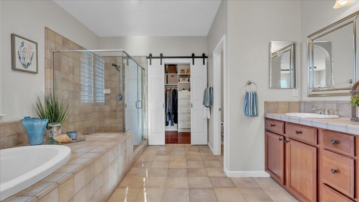 Mendes Court, Folsom, California image 30