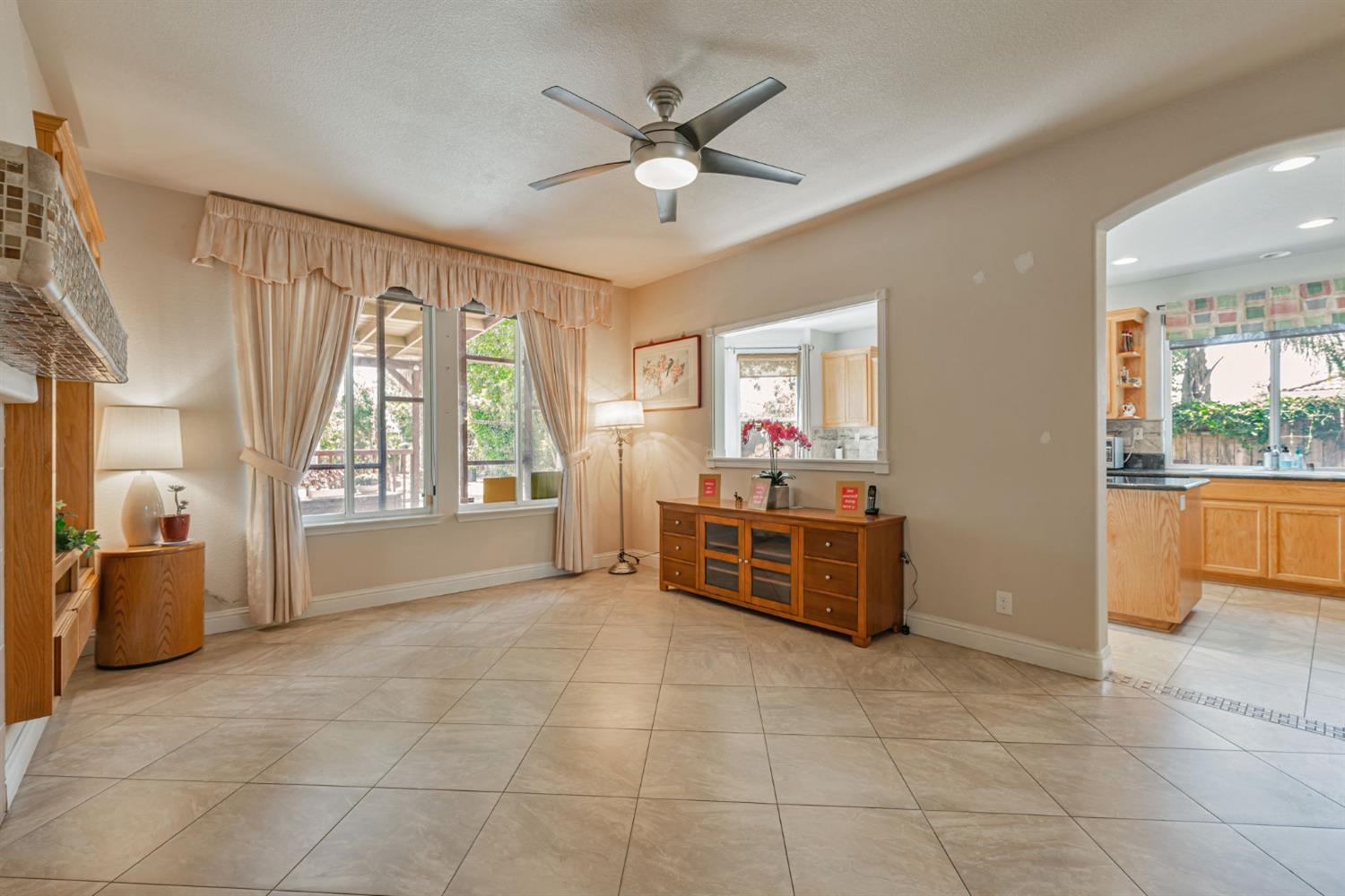 Bluerock Drive, Antioch, California image 12