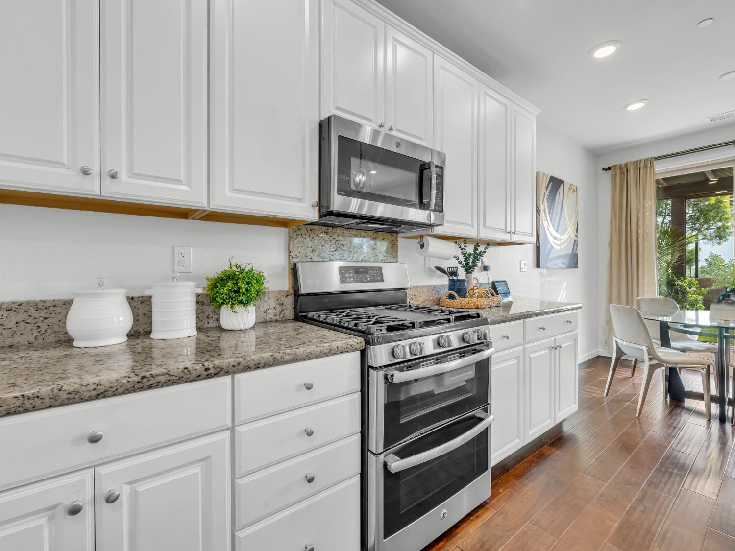 Avanti Drive, El Dorado Hills, California image 10