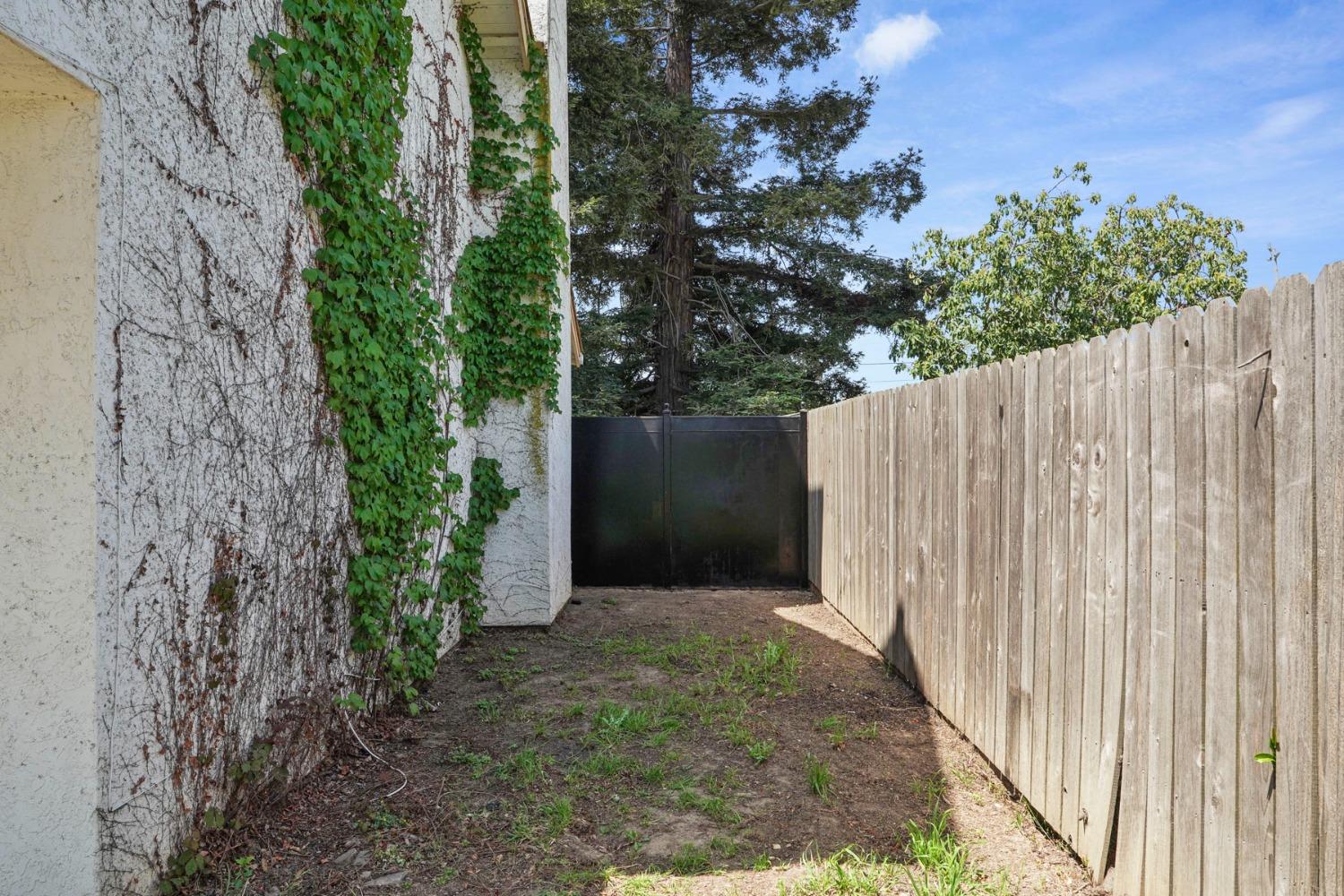 Detail Gallery Image 46 of 46 For 19036 N Augusta St, Woodbridge,  CA 95258 - 3 Beds | 2/1 Baths