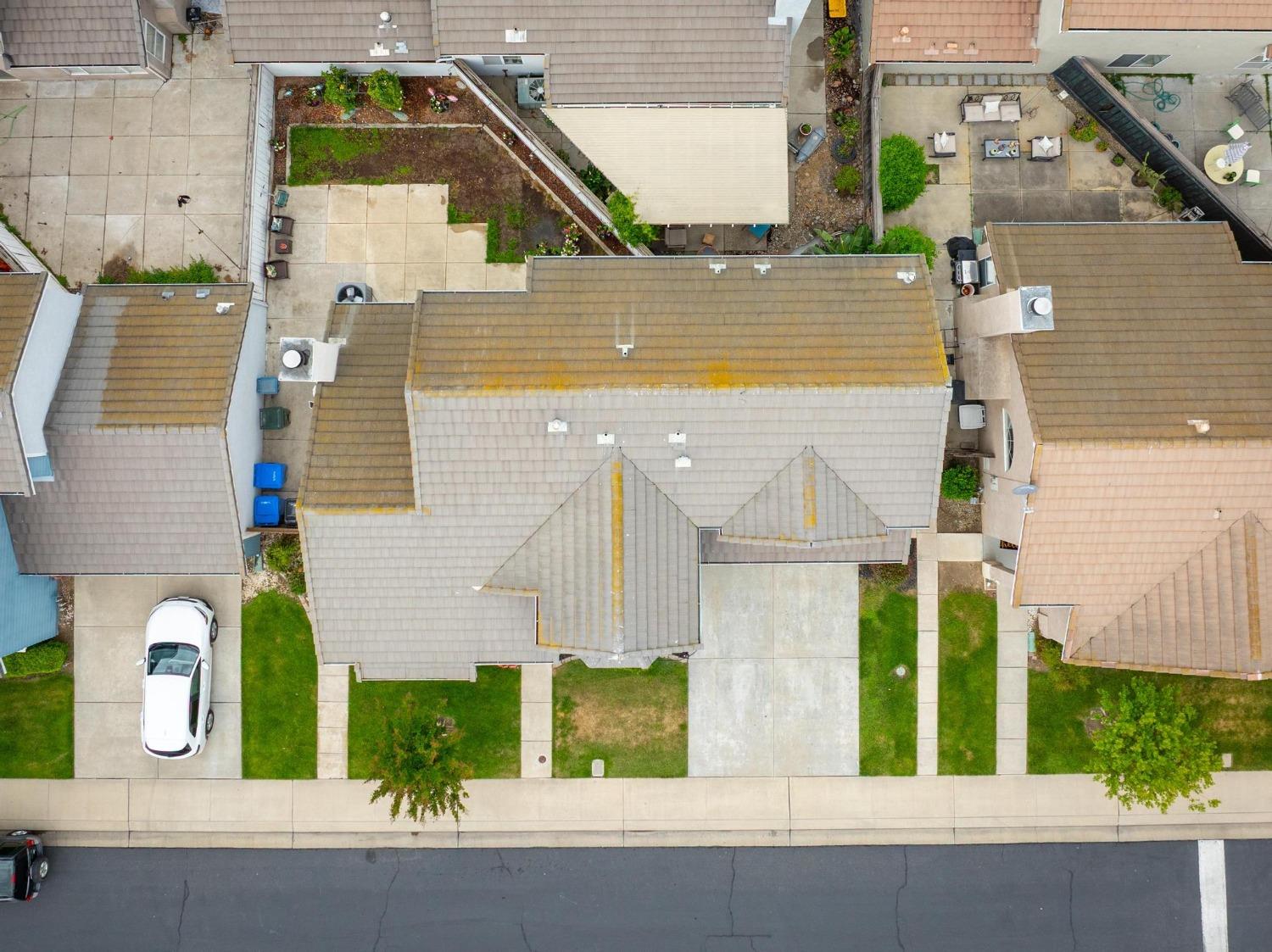 Sandstone, Manteca, California image 36