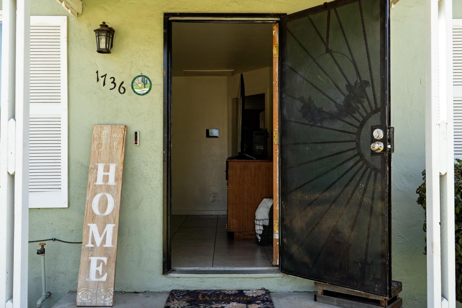 Idalou Avenue, Modesto, California image 8