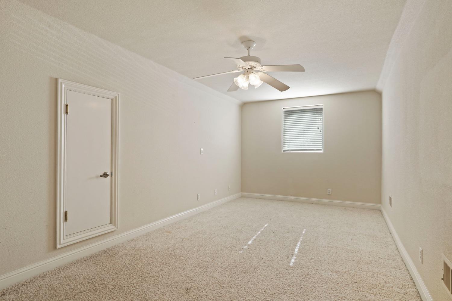 Windwood Drive, Woodbridge, California image 49