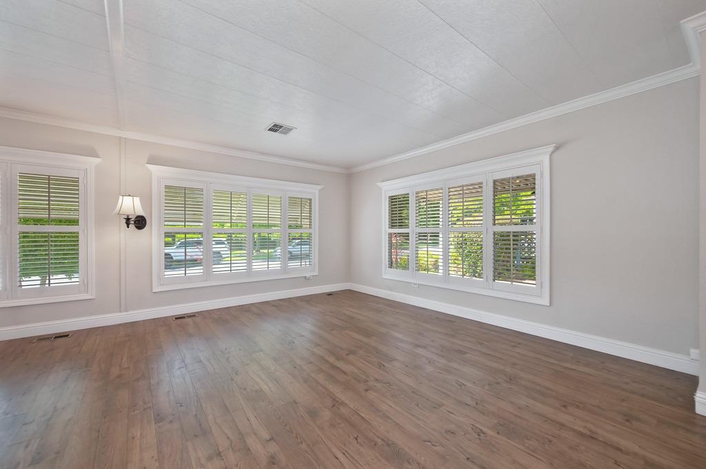Detail Gallery Image 13 of 44 For 6187 Oak Lakes, Citrus Heights,  CA 95621 - 2 Beds | 2 Baths