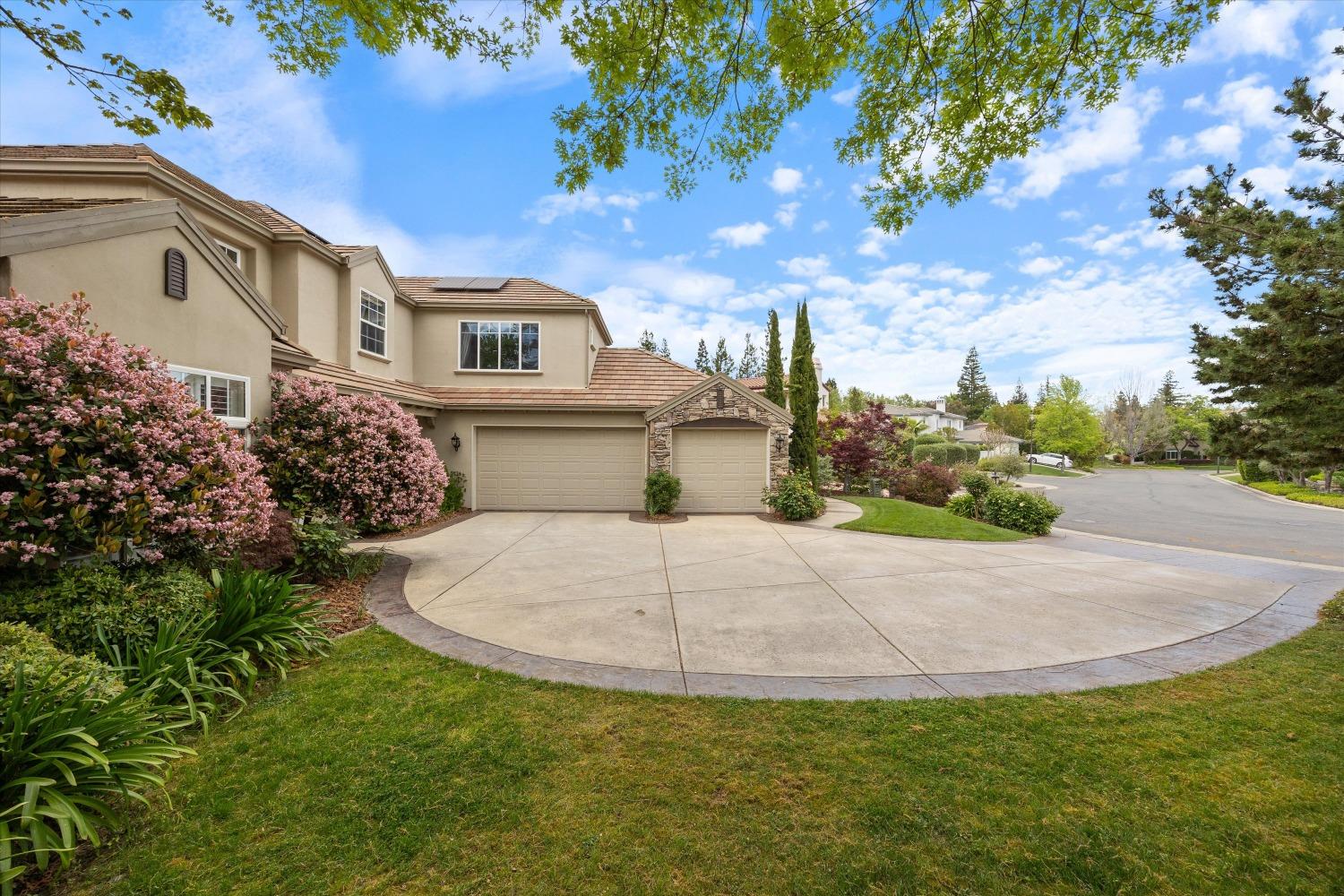 Tuscan Lane, Sacramento, California image 5
