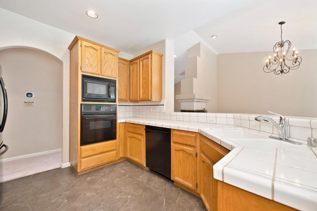 Buckhaven Way, Citrus Heights, California image 13