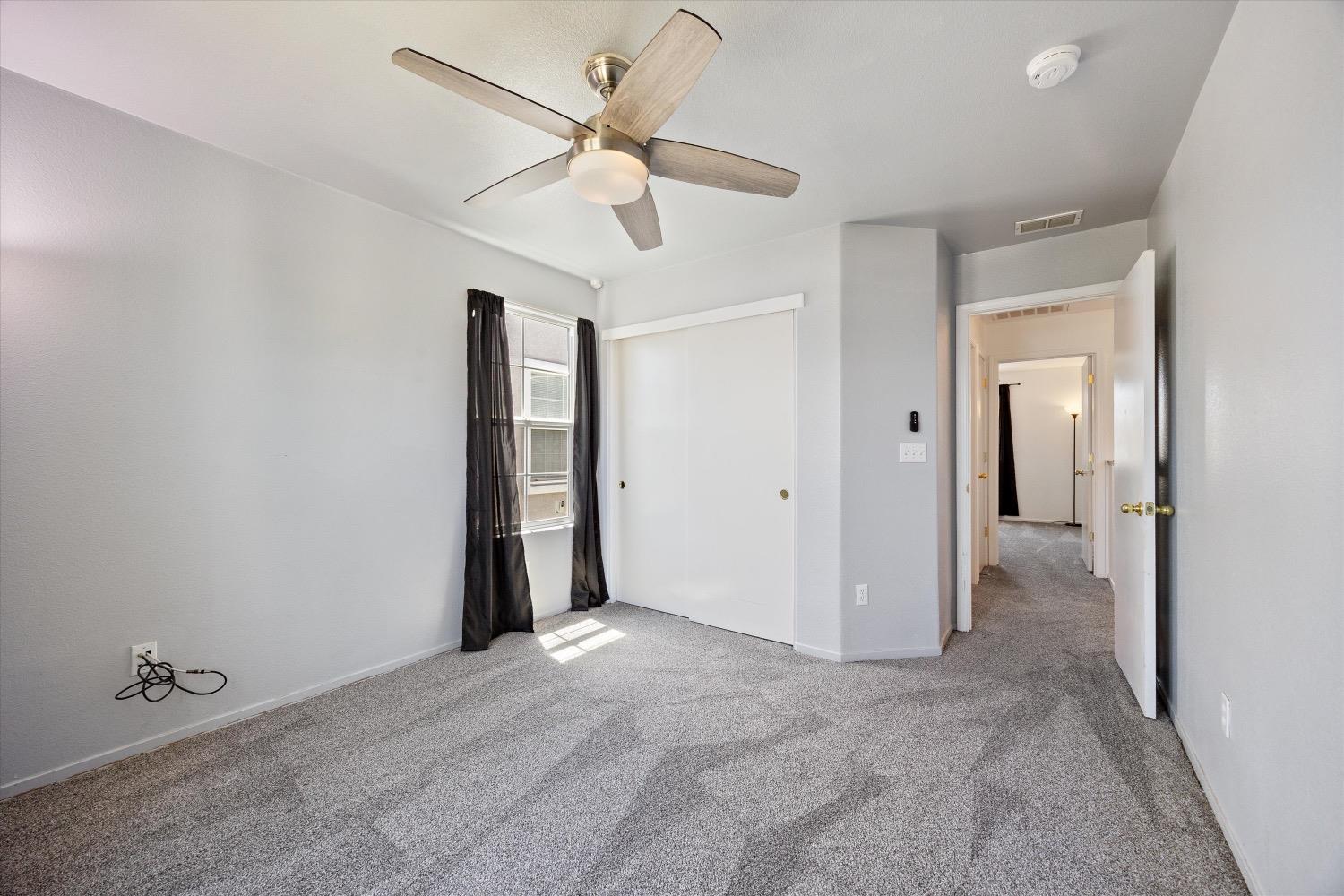 Detail Gallery Image 28 of 39 For 131 Ashwick Loop, Sacramento,  CA 95823 - 3 Beds | 2/1 Baths