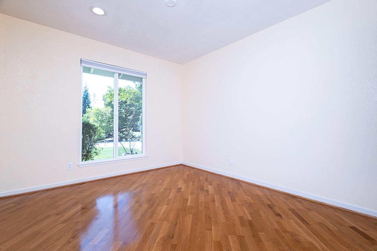 Detail Gallery Image 6 of 27 For 1205 Lantern Ct, Sacramento,  CA 95864 - 4 Beds | 3 Baths
