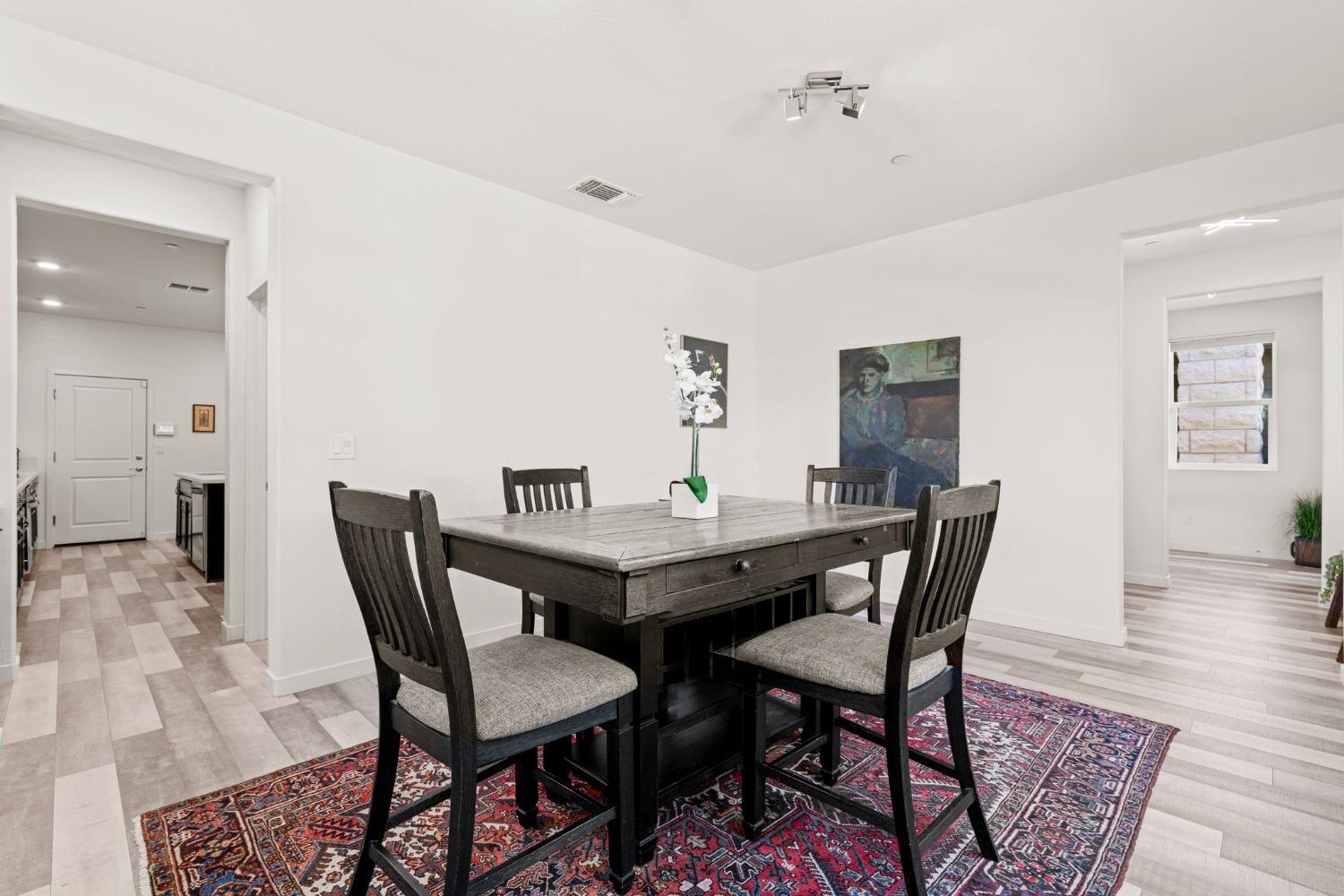 Edgeview Drive, Sacramento, California image 22