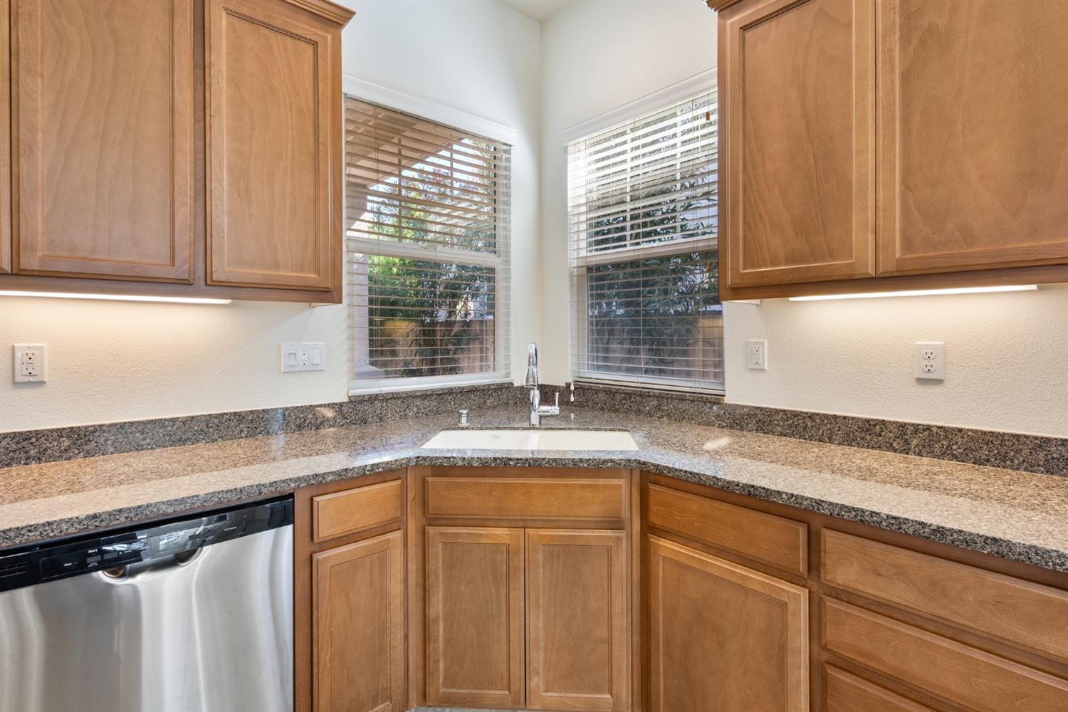 Bellflower Way, Los Banos, California image 7