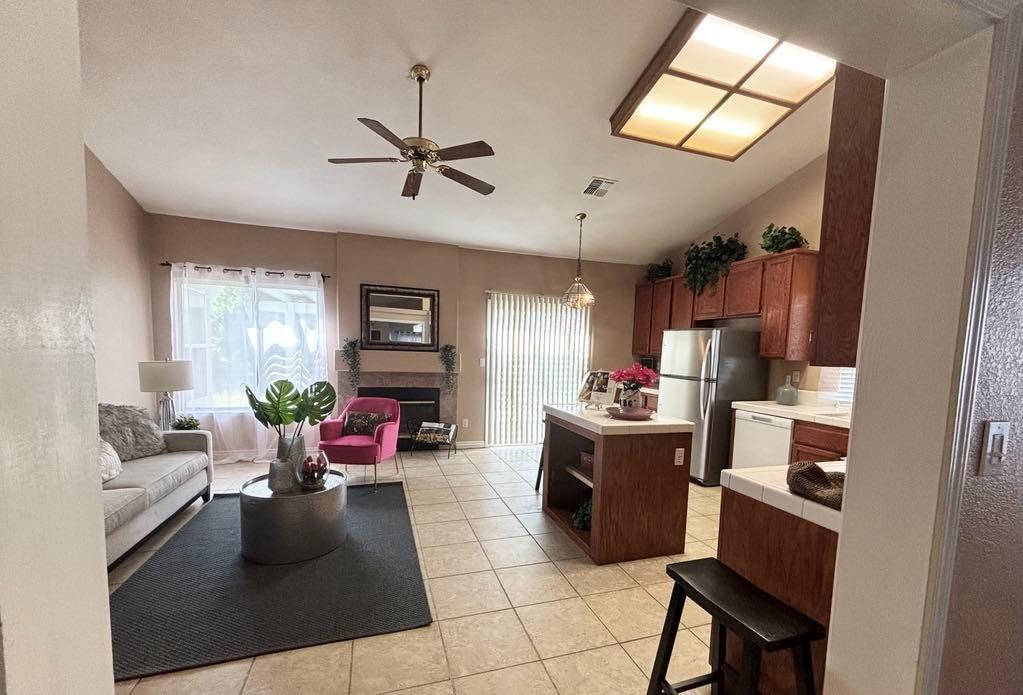 Silverleaf Way, Sacramento, California image 12