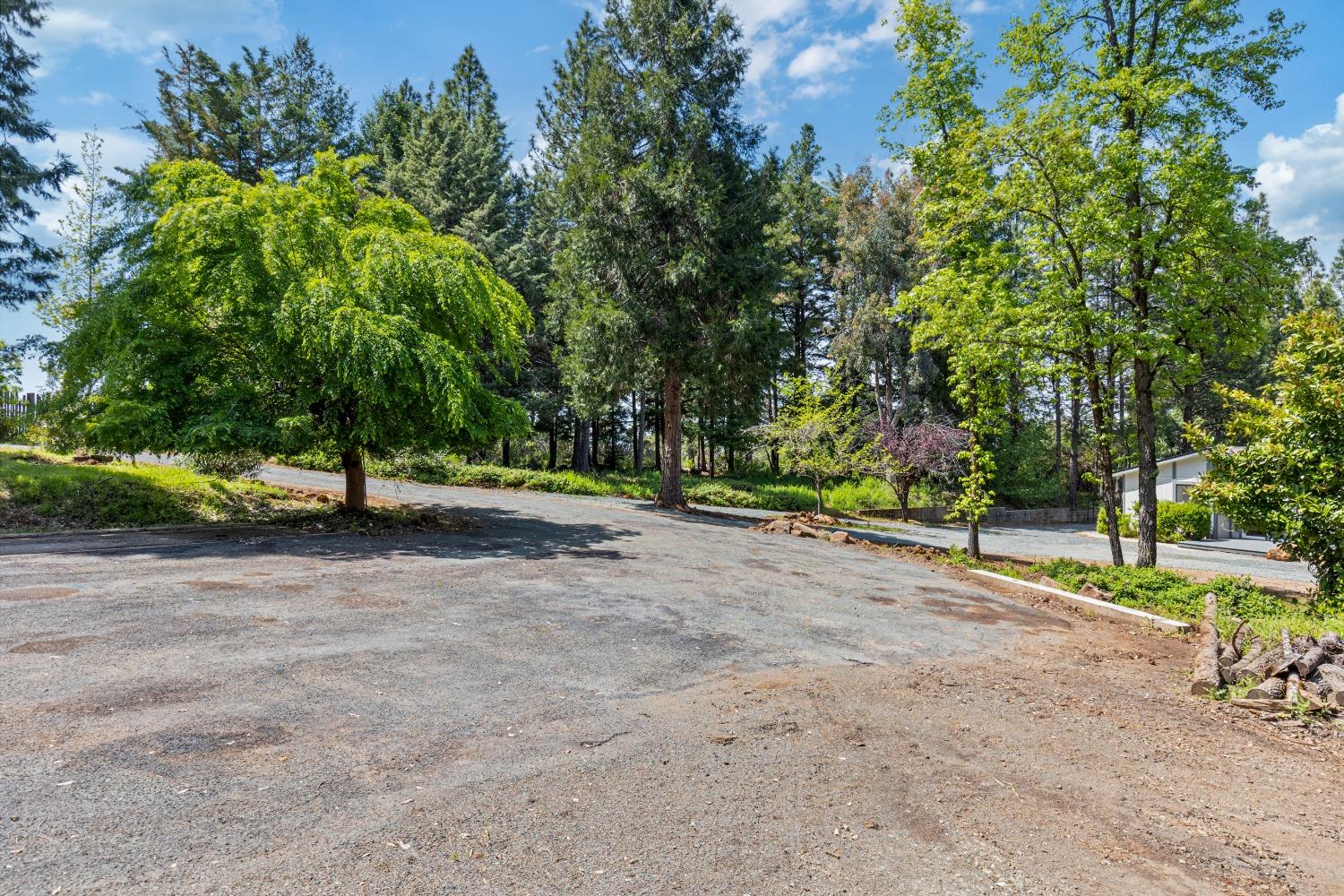 River Ranch Road, Grass Valley, California image 37