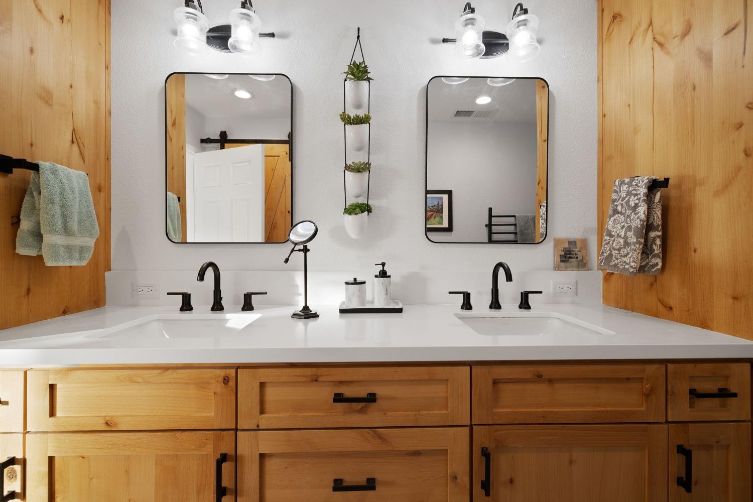 Detail Gallery Image 55 of 99 For 6441 Sky Hawk Rd, Pilot Hill,  CA 95664 - 7 Beds | 5/1 Baths