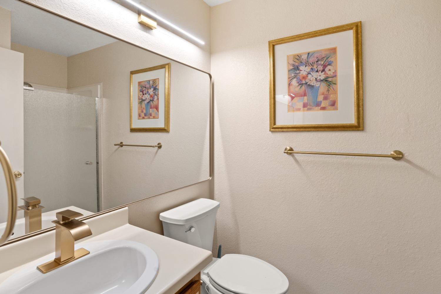 Photo #17: 225055587 Listing: Photo #17