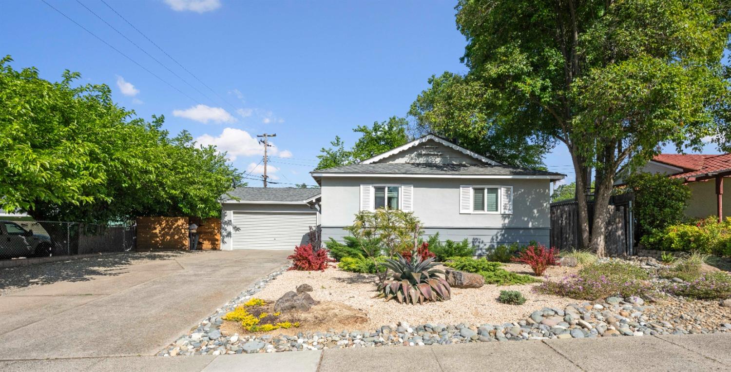 Kahn Street, Carmichael, California image 3
