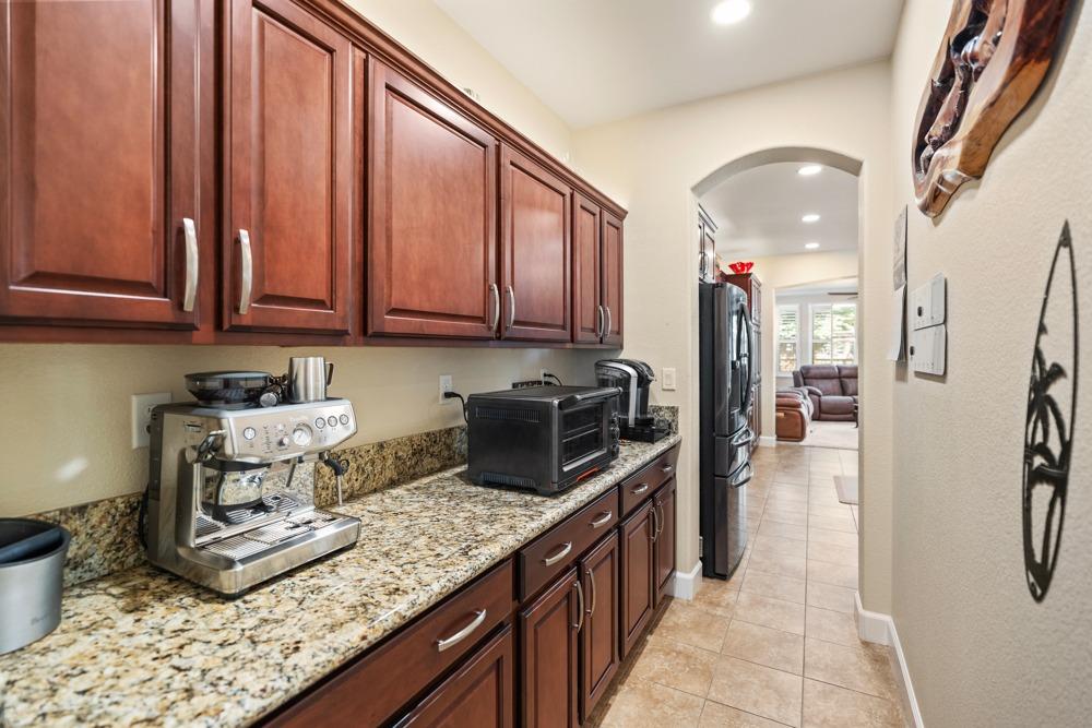 Laneworth Lane, Roseville, California image 18