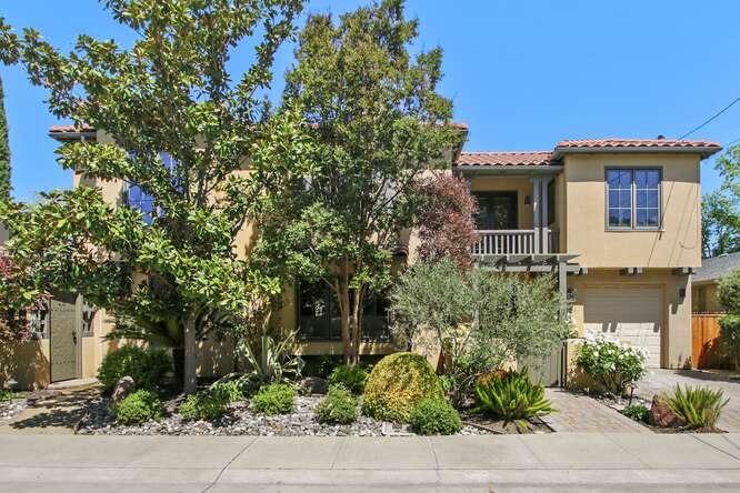 M, Sacramento, California image 1