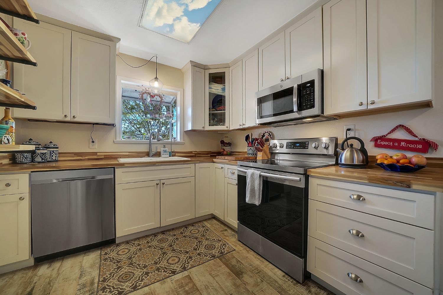 Detail Gallery Image 28 of 83 For 1356 Mark Twain Rd, Angels Camp,  CA 95222 - 3 Beds | 3 Baths